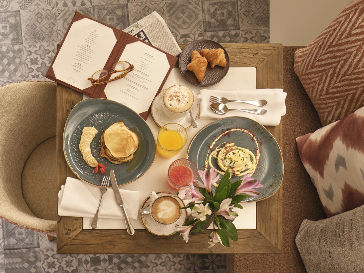 Hotel Antigua Palma - Casa Noble Exterior foto Room service at the Four Seasons Hotel, Washington, D.C.